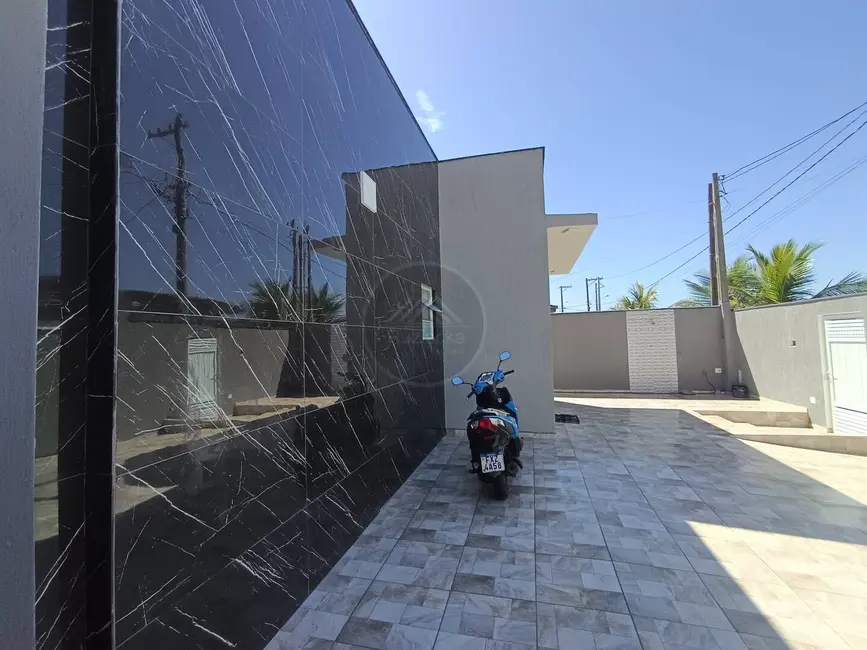 Foto 9 de Casa com 3 quartos à venda, 250m2 em Itanhaem - SP