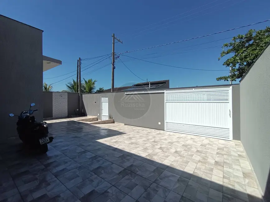 Foto 8 de Casa com 3 quartos à venda, 250m2 em Itanhaem - SP