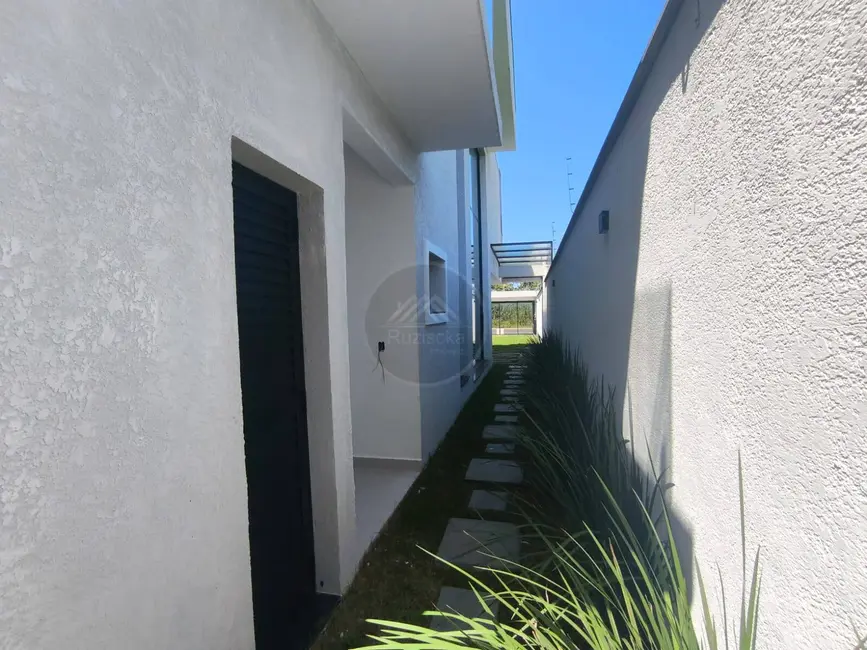 Foto 3 de Casa com 3 quartos à venda, 195m2 em Itanhaem - SP