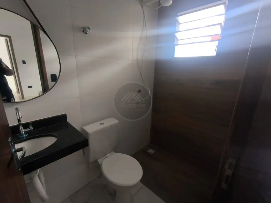 Foto 9 de Casa com 2 quartos à venda, 125m2 em Itanhaem - SP