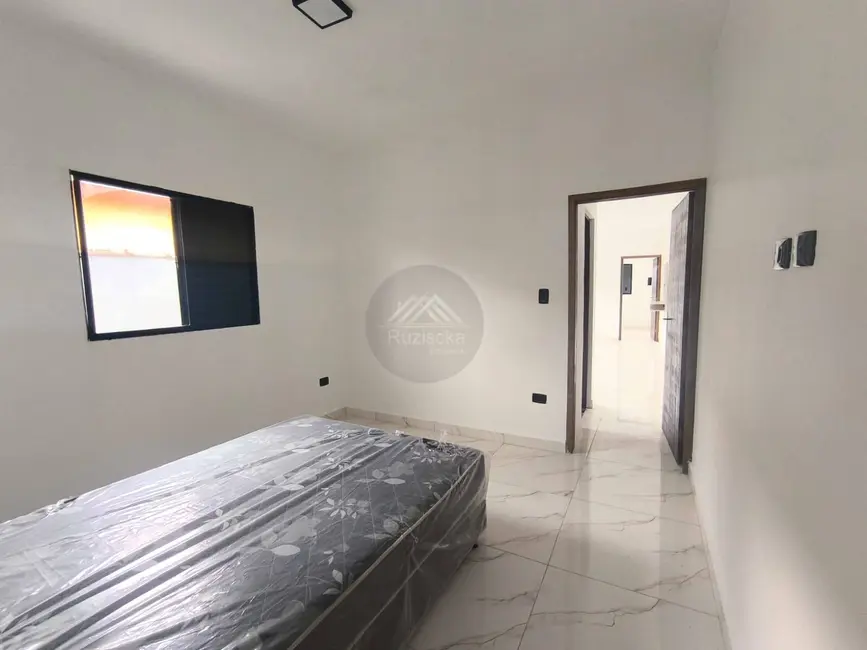Foto 6 de Casa com 2 quartos à venda, 125m2 em Itanhaem - SP