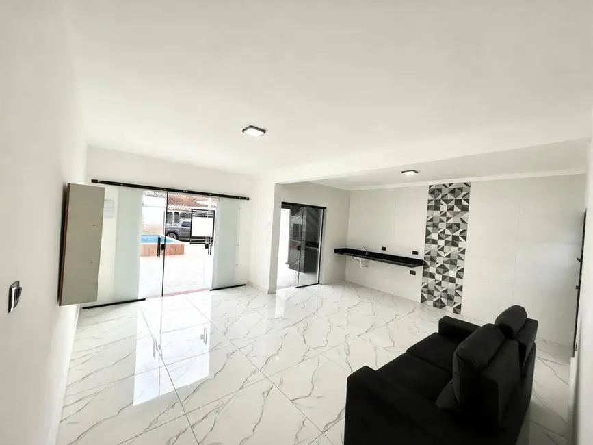 Foto 8 de Casa com 2 quartos à venda, 166m2 em Itanhaem - SP
