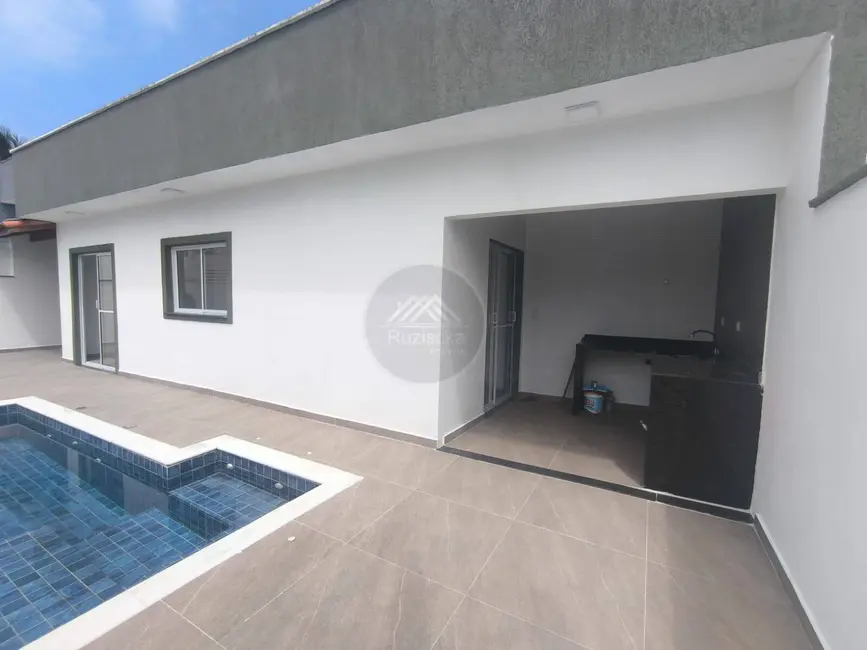 Foto 4 de Casa com 2 quartos à venda, 178m2 em Itanhaem - SP