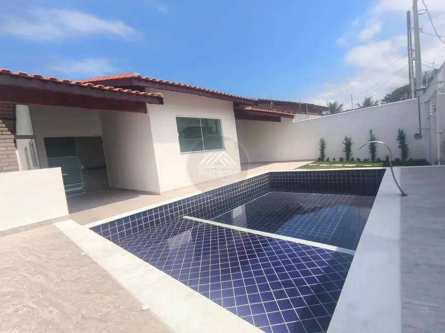 Foto 3 de Casa com 3 quartos à venda, 240m2 em Itanhaem - SP