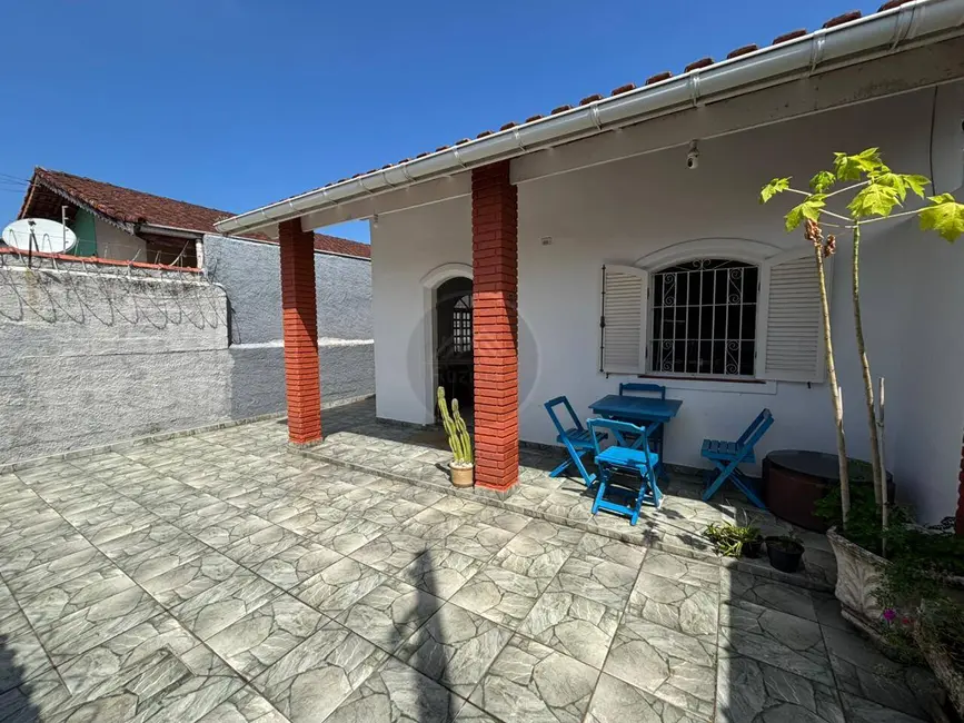Foto 1 de Casa com 2 quartos à venda, 253m2 em Itanhaem - SP