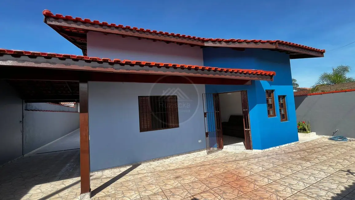 Foto 2 de Casa com 4 quartos à venda, 250m2 em Itanhaem - SP