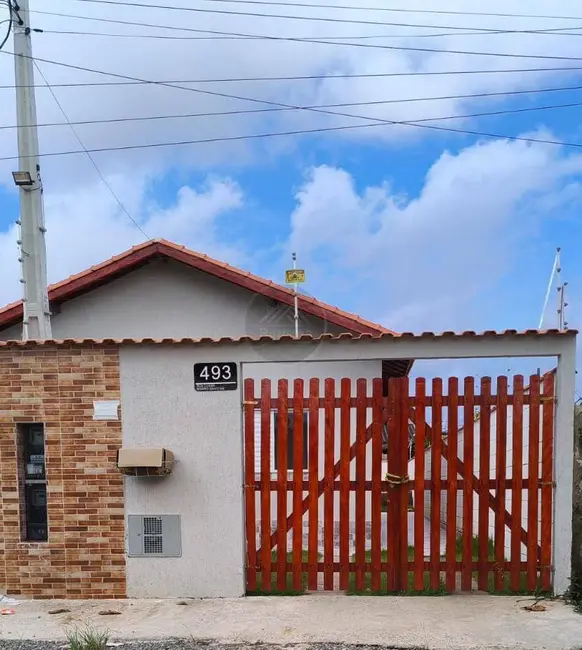 Foto 2 de Casa com 2 quartos à venda, 125m2 em Itanhaem - SP