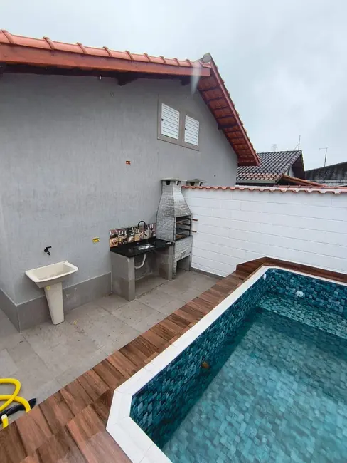 Foto 6 de Casa com 2 quartos à venda, 125m2 em Itanhaem - SP