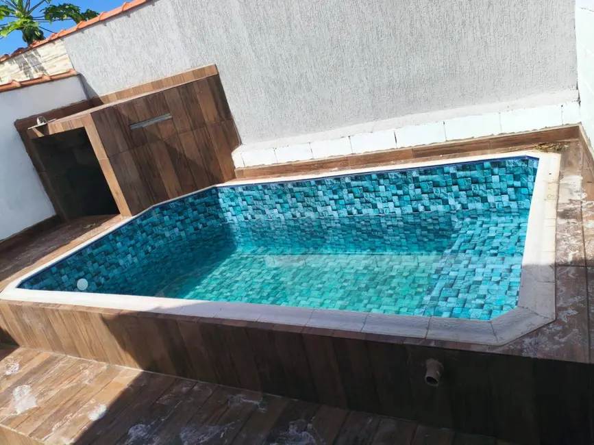 Foto 5 de Casa com 2 quartos à venda, 125m2 em Itanhaem - SP