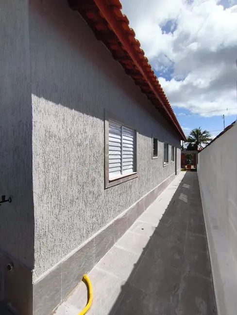 Foto 3 de Casa com 2 quartos à venda, 125m2 em Itanhaem - SP