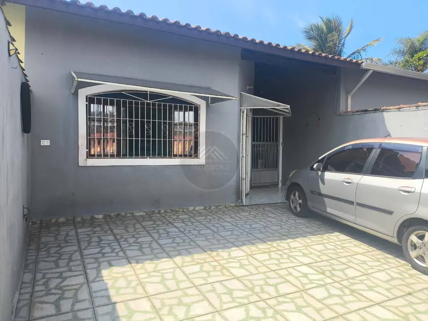 Foto 1 de Casa com 2 quartos à venda, 166m2 em Itanhaem - SP