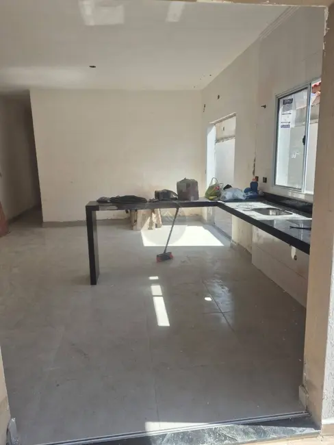 Foto 9 de Casa com 2 quartos à venda, 180m2 em Itanhaem - SP
