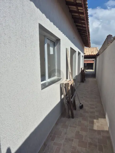 Foto 4 de Casa com 2 quartos à venda, 180m2 em Itanhaem - SP