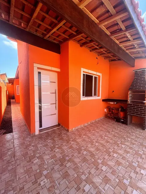 Foto 2 de Casa com 2 quartos à venda, 125m2 em Itanhaem - SP