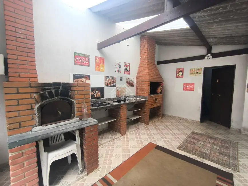 Chácara com 4 quartos à venda, 560m2 em Itanhaem - SP - imagem 5 Foto 5 de Chácara com 4 quartos à venda, 560m2 em Itanhaem - SP