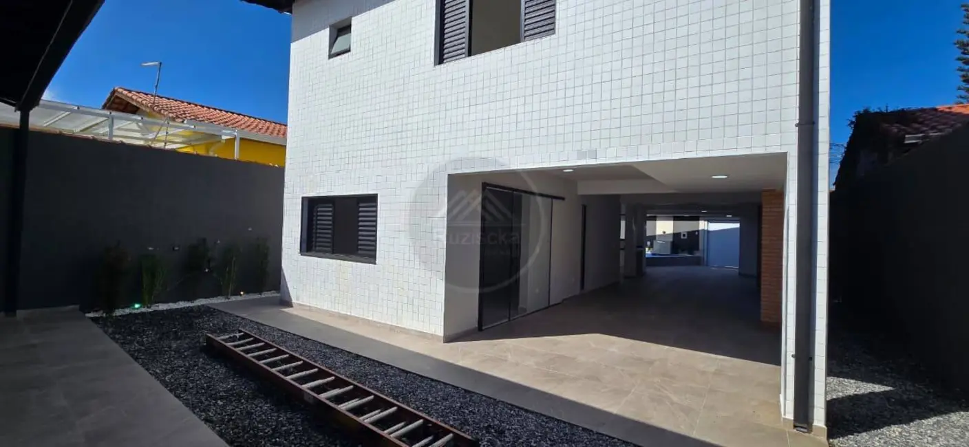 Foto 9 de Casa com 5 quartos à venda, 292m2 em Itanhaem - SP