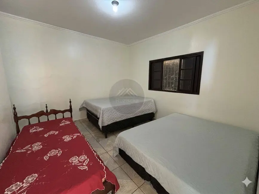 Casa com 2 quartos à venda, 262m2 em Itanhaem - SP - imagem 6 Foto 6 de Casa com 2 quartos à venda, 262m2 em Itanhaem - SP
