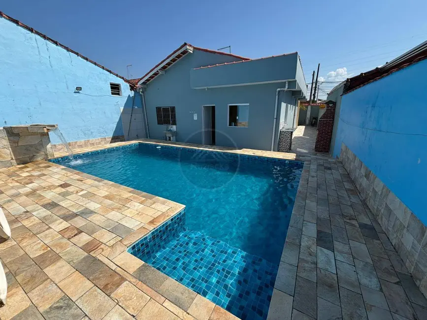 Casa com 2 quartos à venda, 262m2 em Itanhaem - SP - imagem 3 Foto 3 de Casa com 2 quartos à venda, 262m2 em Itanhaem - SP