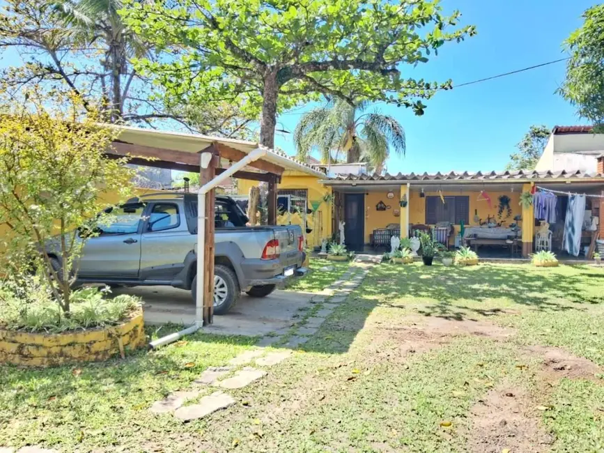 Foto 3 de Casa com 3 quartos à venda, 333m2 em Itanhaem - SP