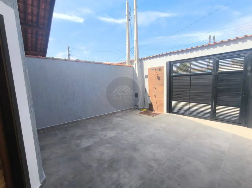 Foto 4 de Casa com 2 quartos à venda, 125m2 em Itanhaem - SP