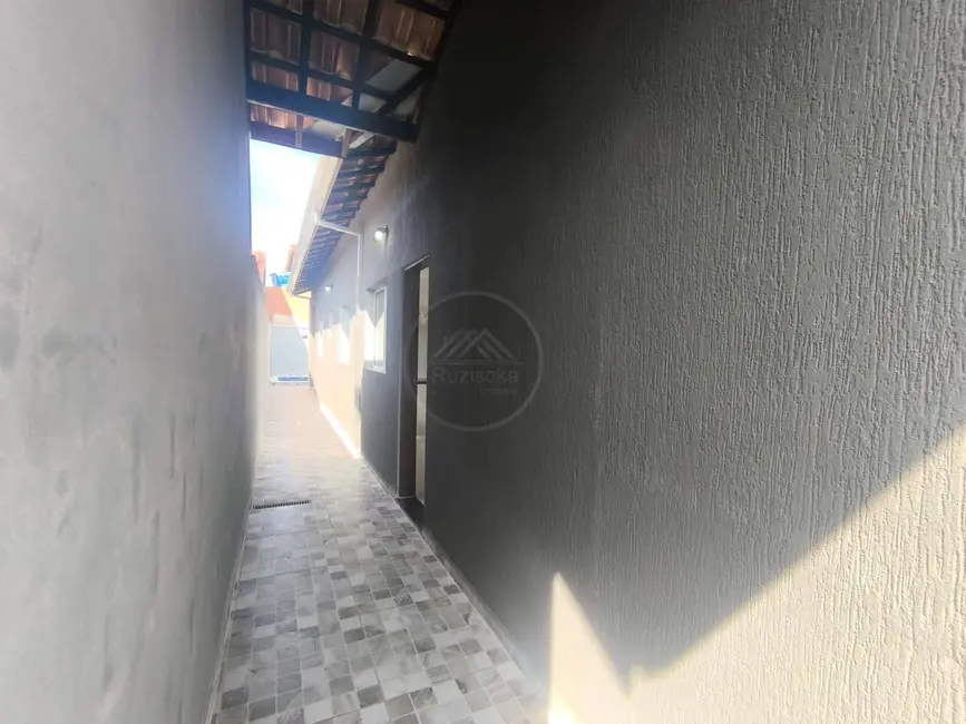 Foto 3 de Casa com 2 quartos à venda, 125m2 em Itanhaem - SP
