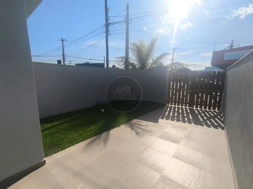 Foto 5 de Casa com 2 quartos à venda, 125m2 em Itanhaem - SP