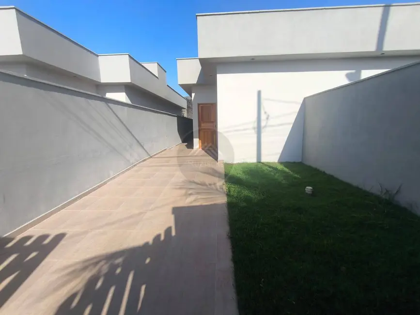 Foto 2 de Casa com 2 quartos à venda, 125m2 em Itanhaem - SP