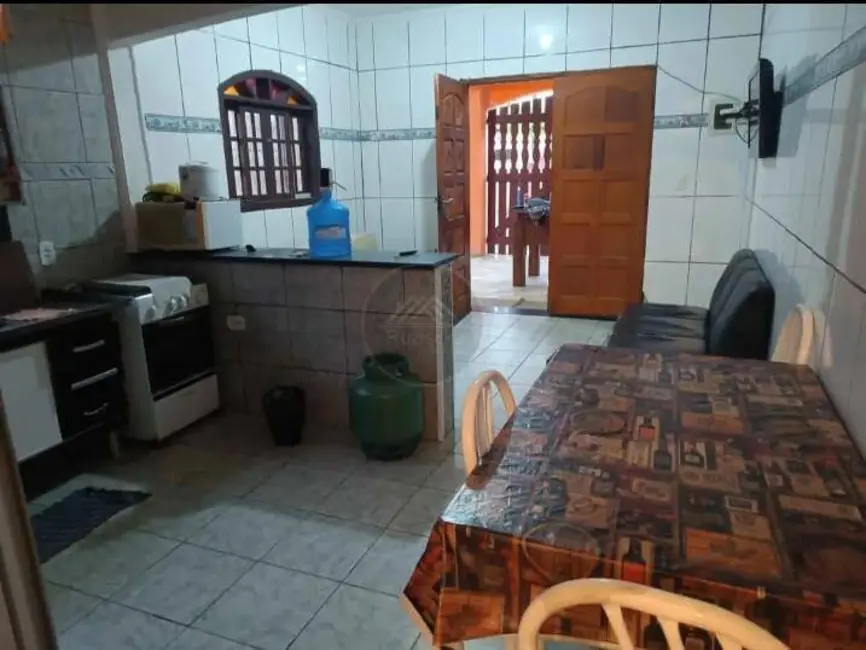 Foto 8 de Casa com 2 quartos à venda, 130m2 em Itanhaem - SP