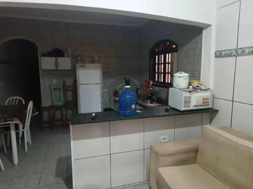 Foto 6 de Casa com 2 quartos à venda, 130m2 em Itanhaem - SP