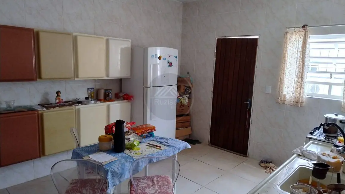 Foto 9 de Casa com 3 quartos à venda, 250m2 em Itanhaem - SP