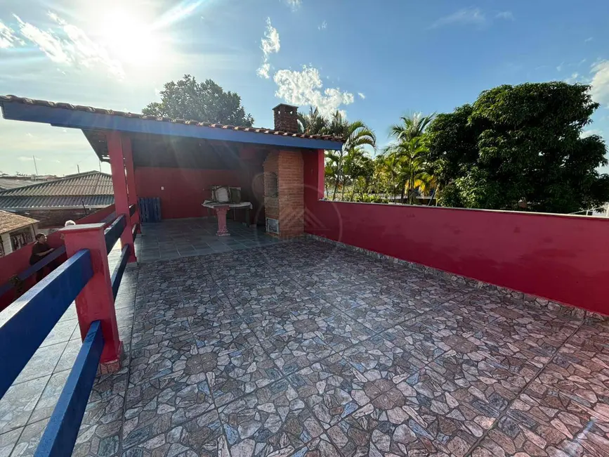 Foto 9 de Casa com 3 quartos à venda, 323m2 em Itanhaem - SP