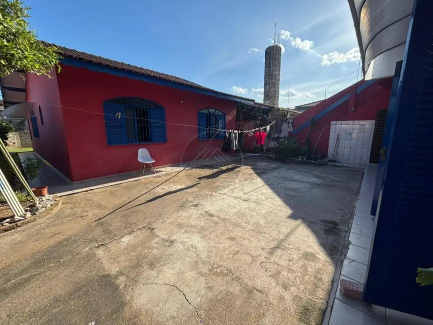 Foto 3 de Casa com 3 quartos à venda, 323m2 em Itanhaem - SP