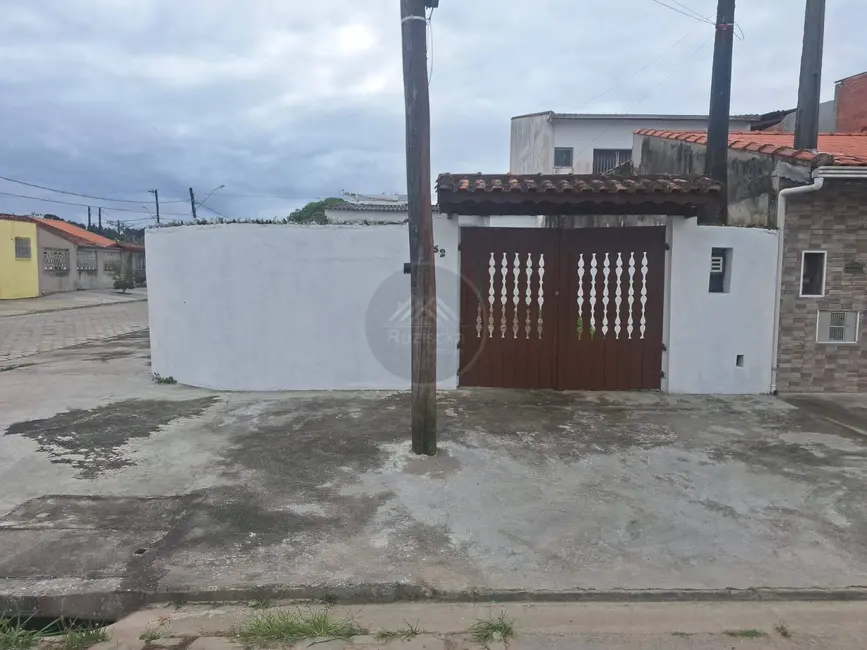 Foto 1 de Casa com 2 quartos à venda, 200m2 em Itanhaem - SP