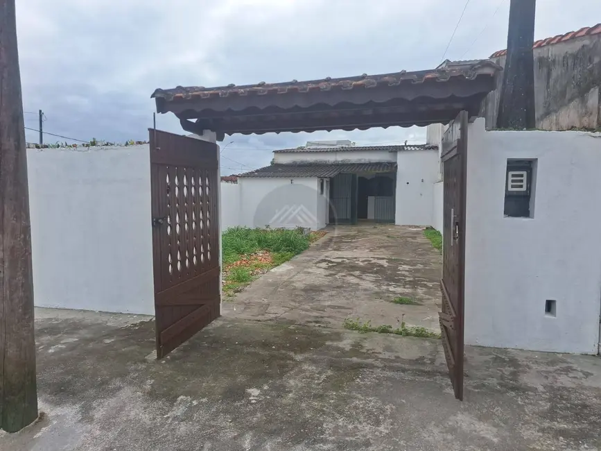 Foto 2 de Casa com 2 quartos à venda, 200m2 em Itanhaem - SP