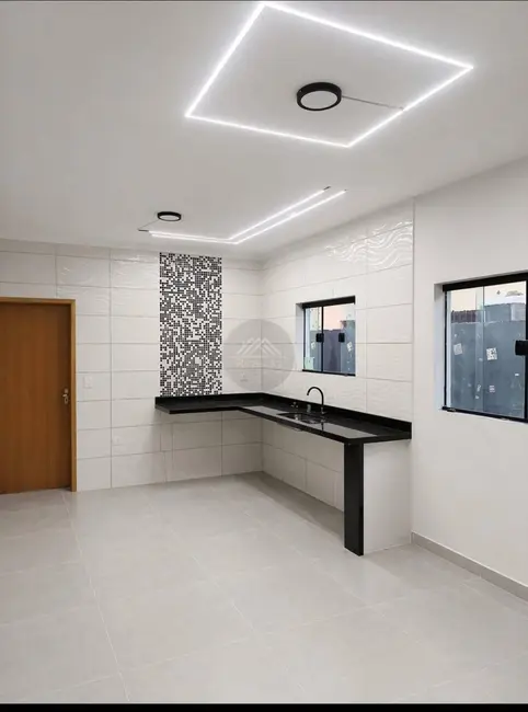 Foto 4 de Casa com 2 quartos à venda, 137m2 em Itanhaem - SP