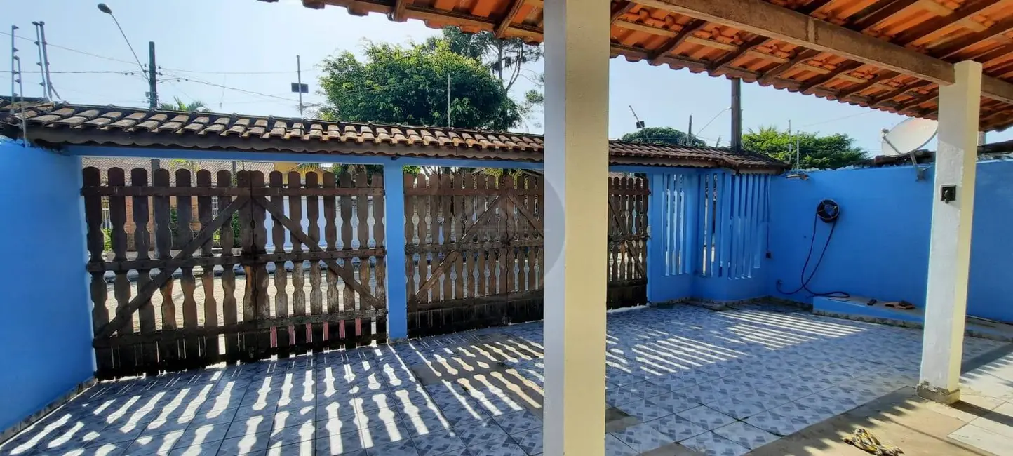 Foto 7 de Casa com 4 quartos à venda, 250m2 em Itanhaem - SP