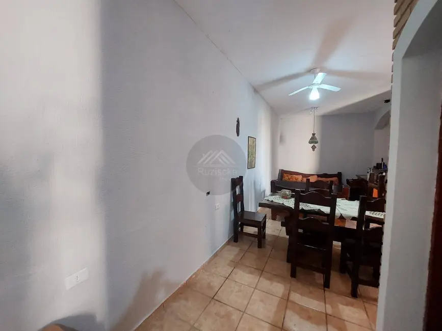 Foto 9 de Casa com 4 quartos à venda, 380m2 em Itanhaem - SP