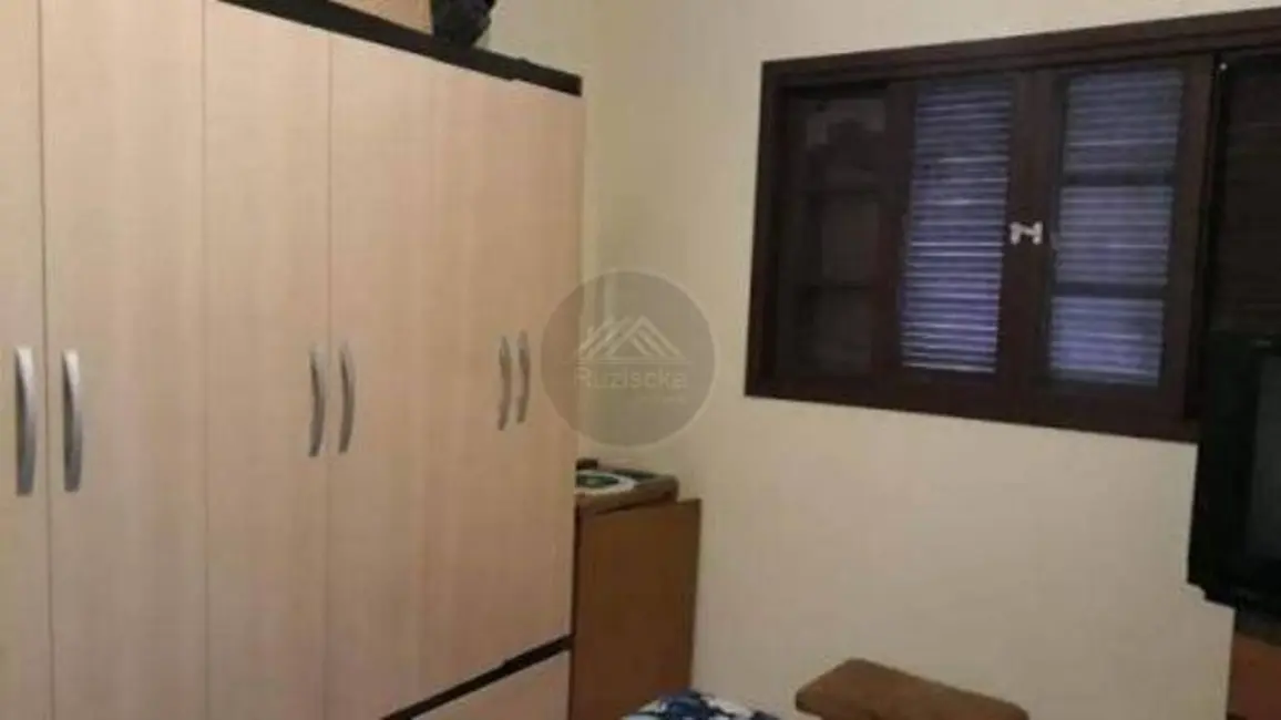 Foto 3 de Casa com 2 quartos à venda, 130m2 em Itanhaem - SP