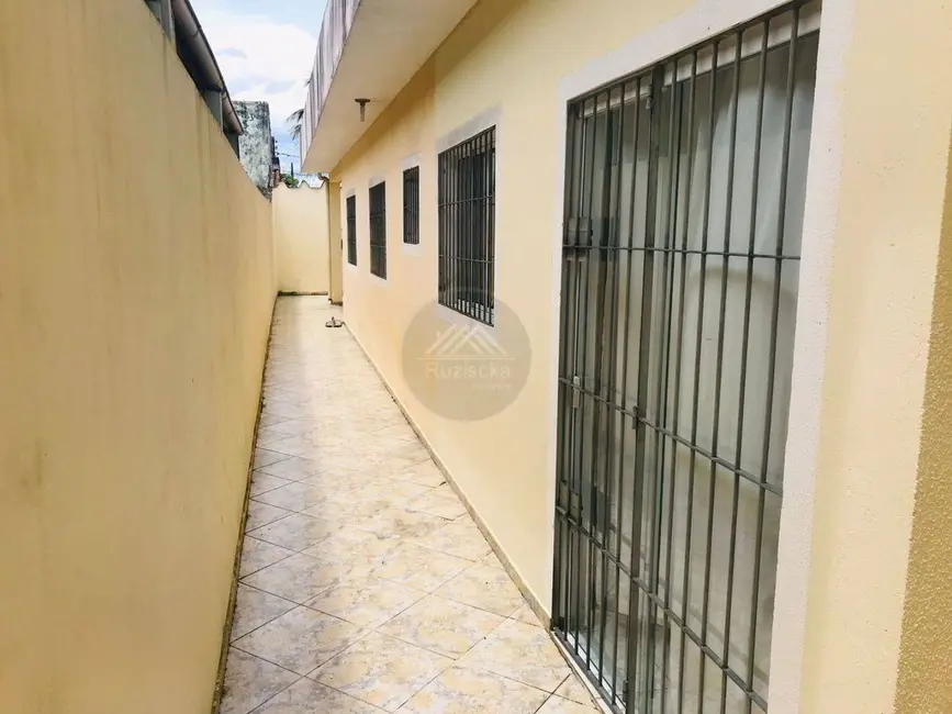 Foto 3 de Casa com 2 quartos à venda, 67m2 em Itanhaem - SP