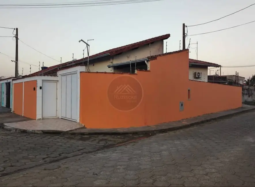 Foto 4 de Casa com 3 quartos à venda, 168m2 em Itanhaem - SP