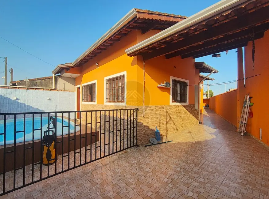 Foto 1 de Casa com 3 quartos à venda, 168m2 em Itanhaem - SP