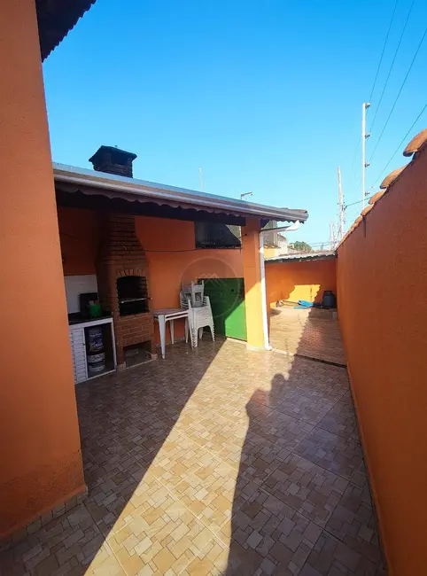 Foto 5 de Casa com 3 quartos à venda, 168m2 em Itanhaem - SP