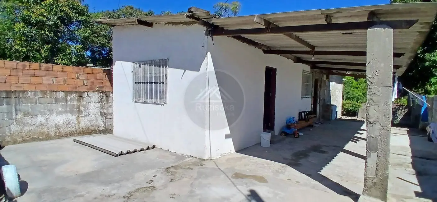 Foto 1 de Casa com 1 quarto à venda, 270m2 em Itanhaem - SP