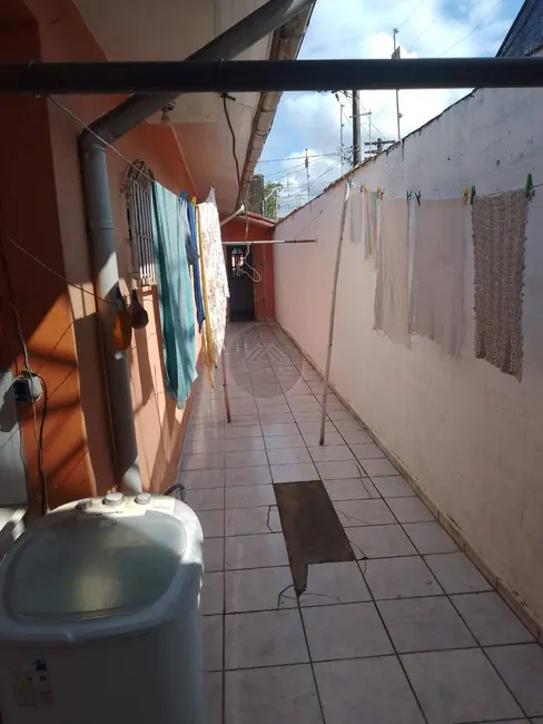 Casa com 3 quartos à venda, 315m2 em Itanhaem - SP - imagem 9 Foto 9 de Casa com 3 quartos à venda, 315m2 em Itanhaem - SP