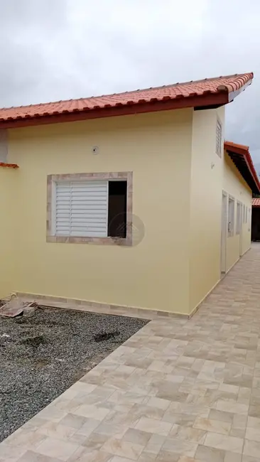 Foto 3 de Casa com 2 quartos à venda, 70m2 em Itanhaem - SP