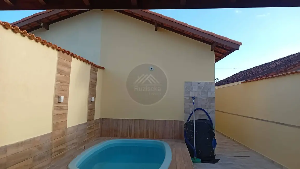 Foto 6 de Casa com 2 quartos à venda, 70m2 em Itanhaem - SP