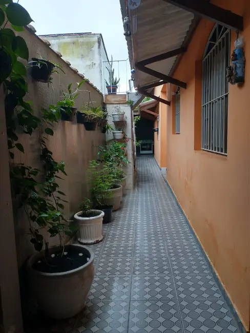 Casa com 2 quartos à venda, 129m2 em Itanhaem - SP - imagem 4 Foto 4 de Casa com 2 quartos à venda, 129m2 em Itanhaem - SP