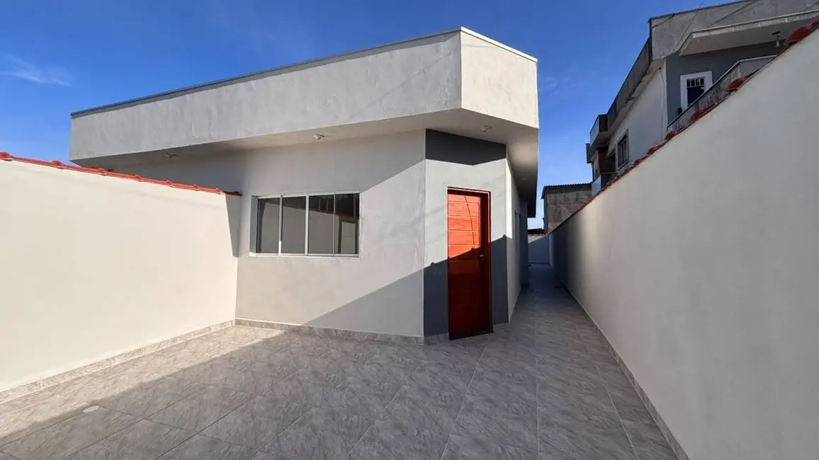 Foto 1 de Casa com 2 quartos à venda, 125m2 em Itanhaem - SP