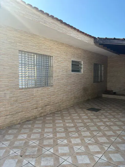 Foto 4 de Casa com 2 quartos à venda, 199m2 em Itanhaem - SP