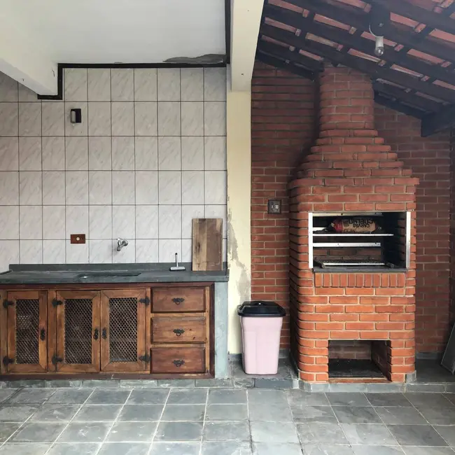 Foto 5 de Casa com 6 quartos à venda, 362m2 em Itanhaem - SP